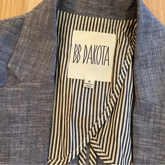 BB Dakota • Chambray Blazer - Picture 2 of 4